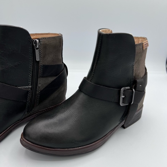 Pikolinos Ordinos Ankle boot with Leather accent strap & buckle, sz 35 black tan - Picture 8 of 10